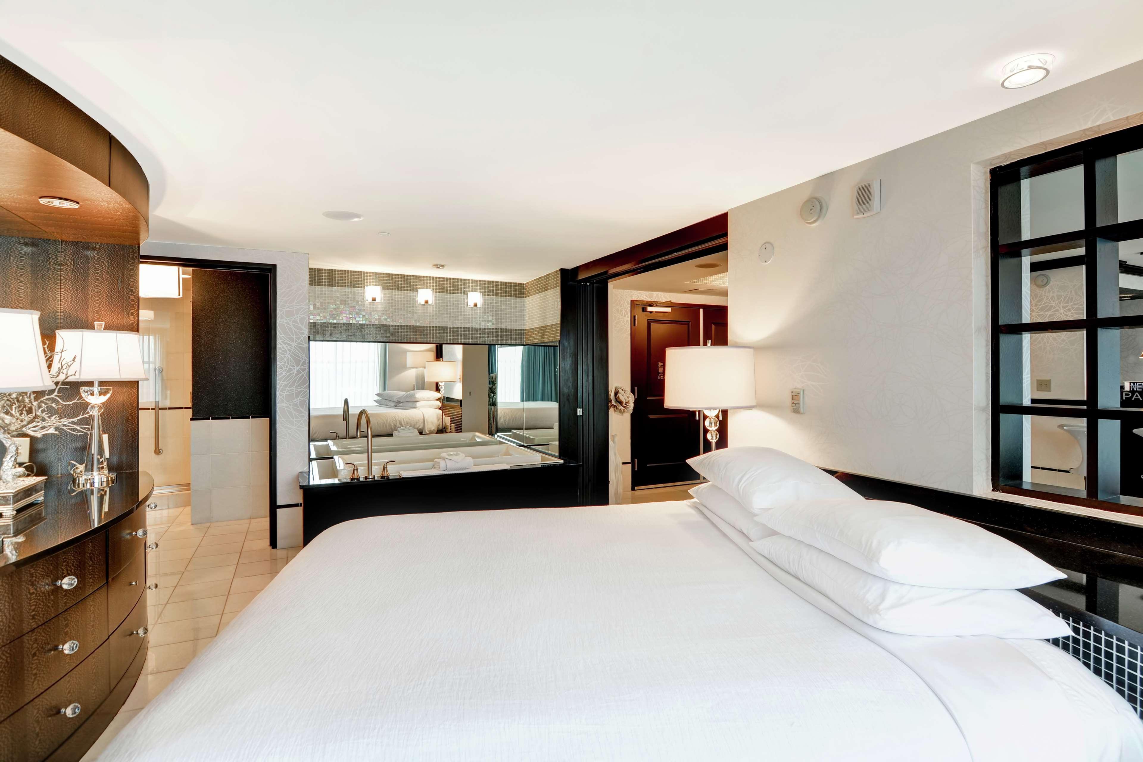 Embassy Suites By Hilton Raleigh Durham Airport Brier Creek Eksteriør billede